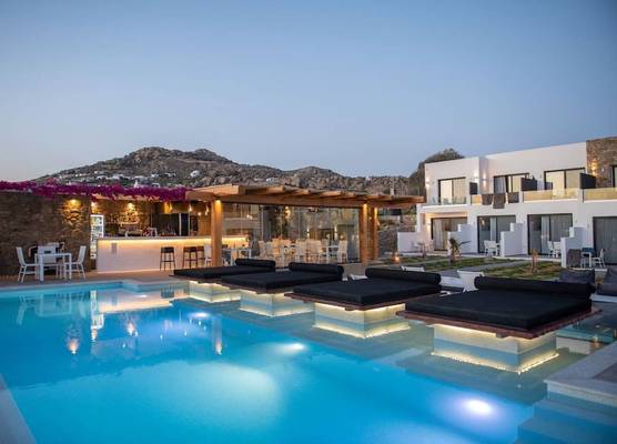 Bianco a Nero Mykonos 1