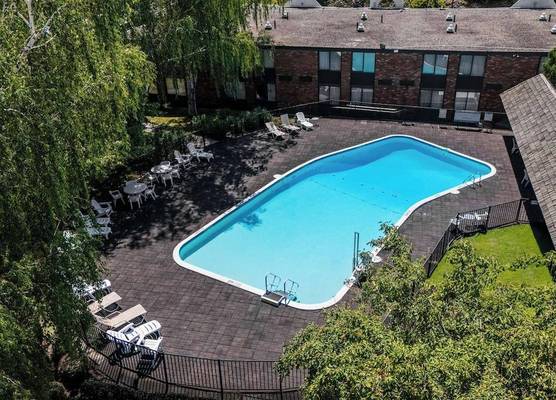 Fireside Inn & Suites Portland 1