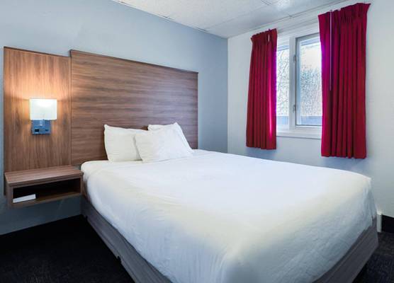 Golden North Inn 1