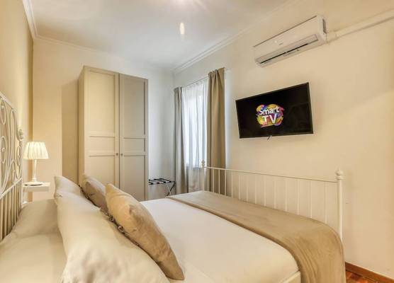 ATRHOME penthouse Frattina 1