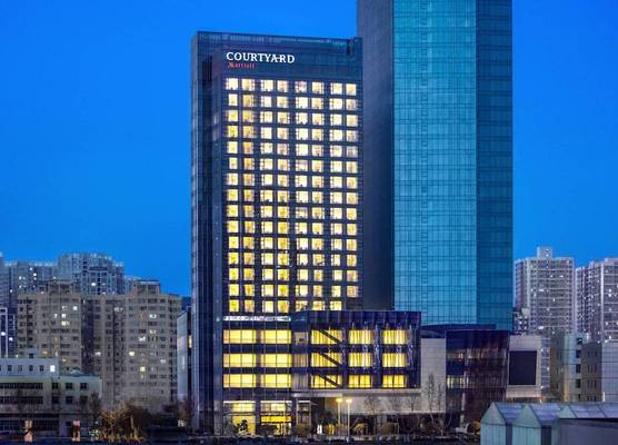 Courtyard By Marriott Xi'an North 1