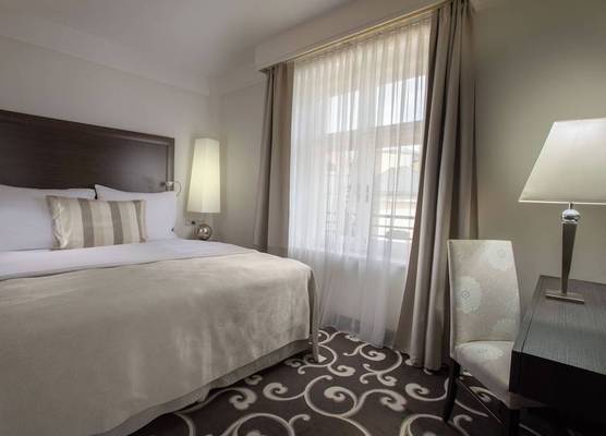 Grand Hotel Bohemia 1