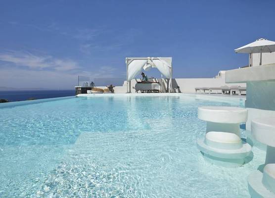 Adorno Oia 1