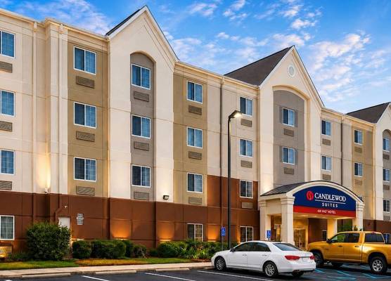 Candlewood Suites PEARL by IHG 1