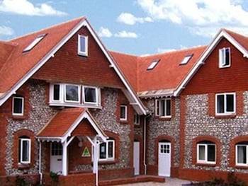 Stonehenge Farmhouse 1