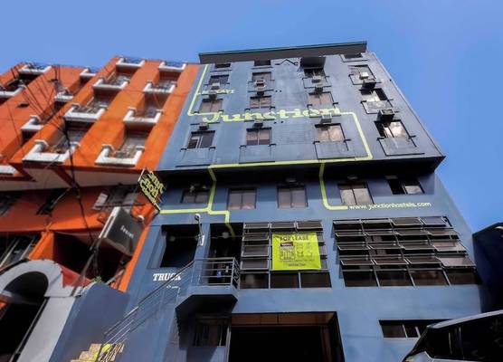Junction Hostel Poblacion Makati Avenue 1