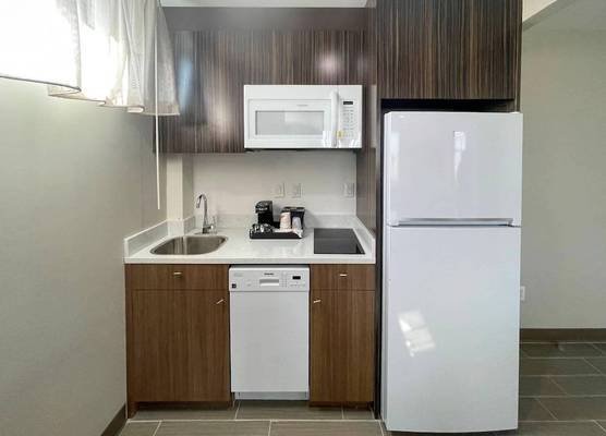 MainStay Suites Bronx - Belmont 1