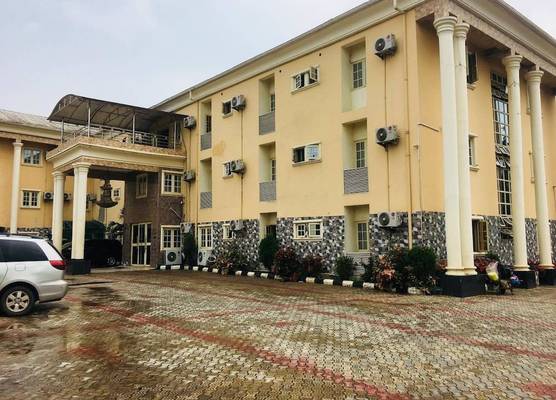 Feligold Royal Hotel Benin 1