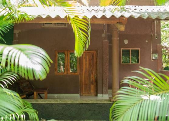 Silent Bungalow 1