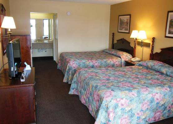 Clarksville Inn 1