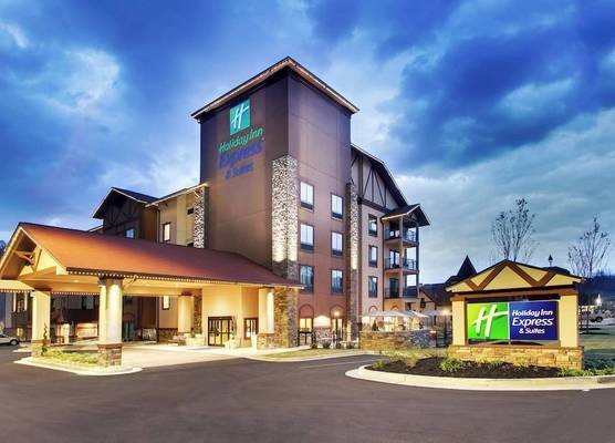 Holiday Inn Express & Suites HELEN by IHG 1