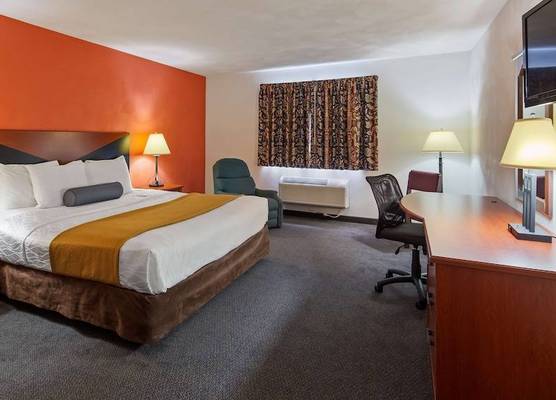 SureStay Hotel by Best Western Greenville 1