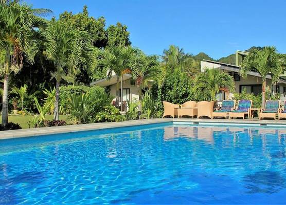 Muri Beach Resort 1