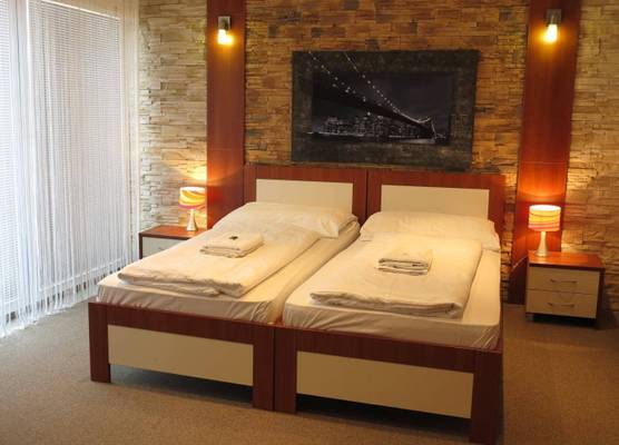 Hotel 21 1