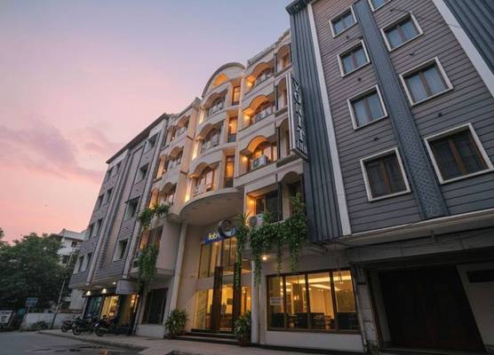 Fabhotel Alpine Tree 1