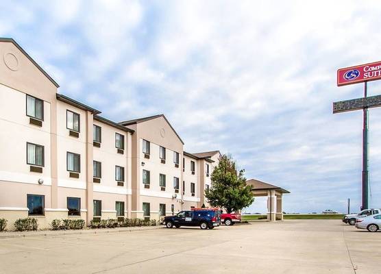 Comfort Suites Mattoon East 1
