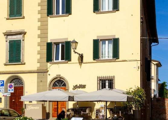 PALAZZO ESSENZA 1
