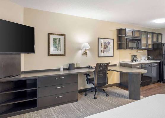 Executive Residency by Best Western Philadelphia-Willow Grove 1
