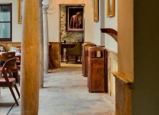 Anahita Boutique Hotel 1