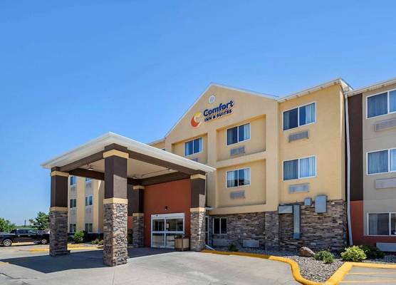 Comfort Inn & Suites Waterloo - Cedar Falls 1