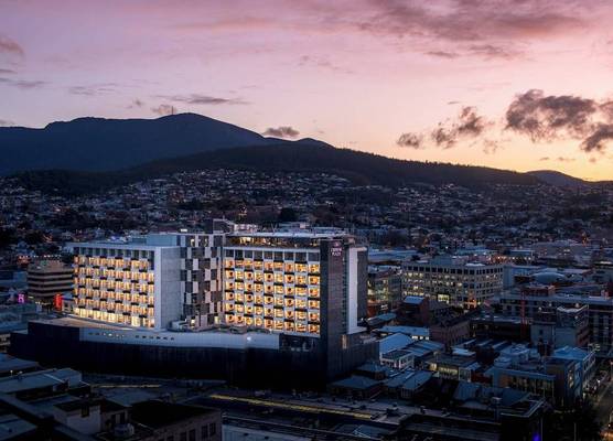 Crowne Plaza Hobart by IHG 1