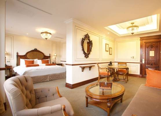 Plaza Grande Hotel 1
