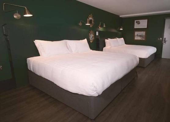 The Rooms At Firecastle 1