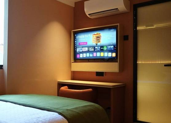 Hotel 165 1