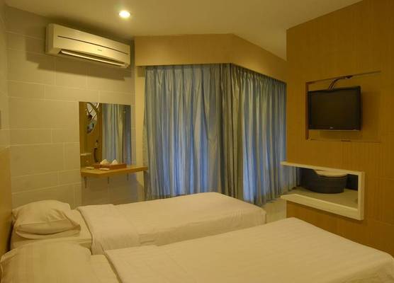 Putri Duyung Ancol 1