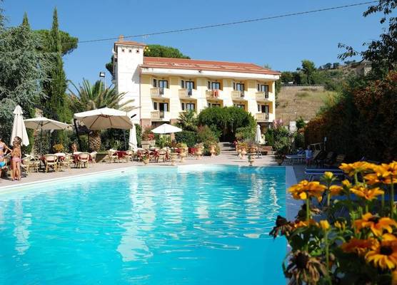 Hotel Caserta Antica 1