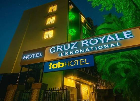 Fabhotel Cruz Royale 1