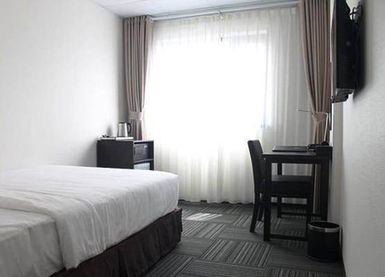 Sakura Hotel 3 1