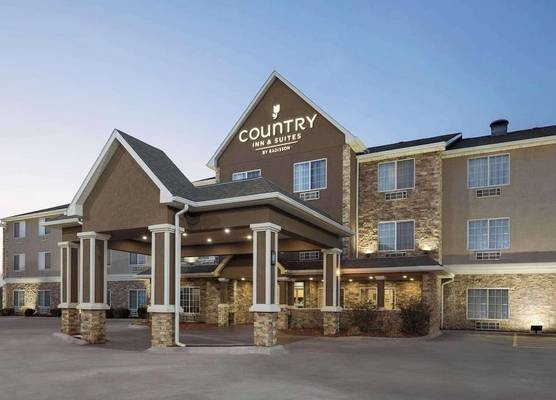Country Inn & Suites by Radisson, Topeka West, KS 1