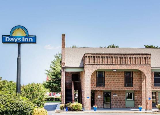 Days Inn by Wyndham Tappahannock 1