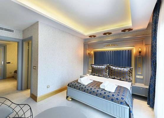 Five Diamonds Hotels 1