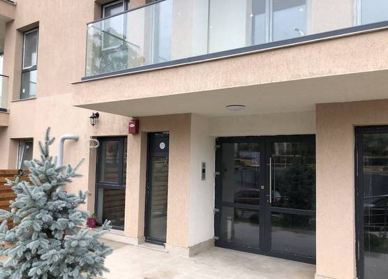 Beautiful Penthouse Lakeview W18 1