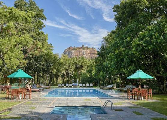 Hotel Sigiriya 1