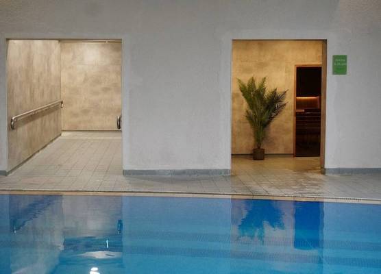 Twin Trees Hotel & Brusna Falls Leisure 1