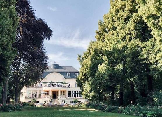 Hotel Schloss Teutschenthal 1