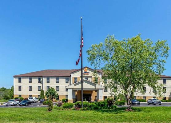 Comfort Suites Rolla 1