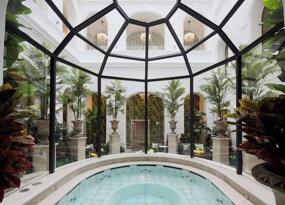 Mystery Hotel Budapest, Preferred Hotels & Resorts 1