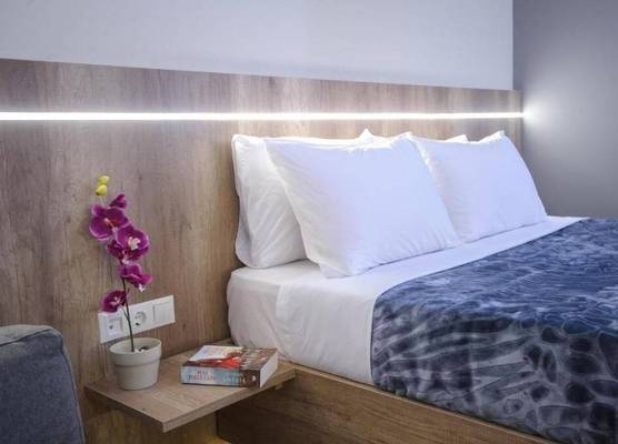 Hotel Yakinthos 1