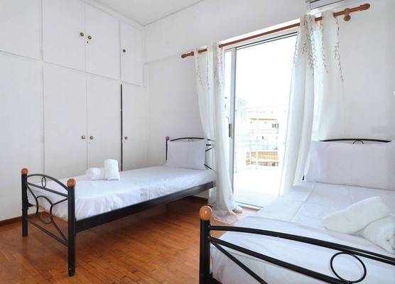 A cute & comfortable 2 bedroom apartment 1