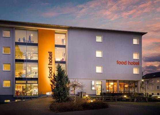 Food Hotel 1
