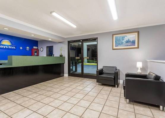 Days Inn by Wyndham Lugoff 1