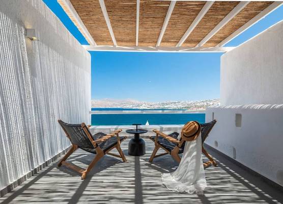 Dreambox Mykonos Suites and Mini Villas 1
