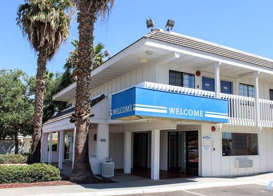 Motel 6 Coalinga, CA - East 1