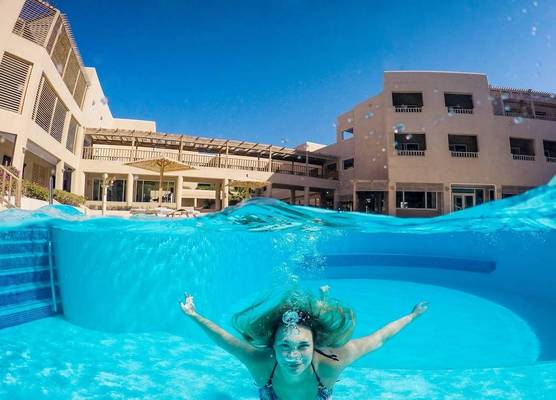 The Breakers Diving and Surfing Lodge Soma Bay 1
