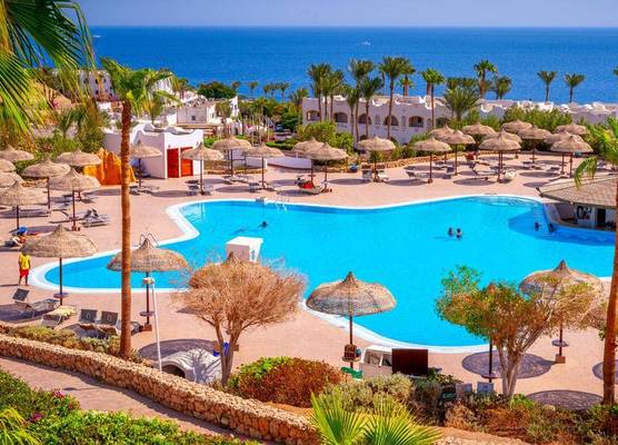 Domina Coral Bay Sultan Pool 1