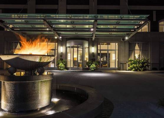 Hotel Blackhawk, Autograph Collection 1